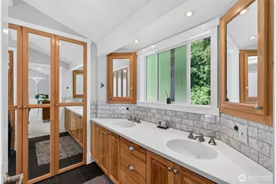21017 Snag Island Drive East, Lake Tapps, WA 98391 - Photo 17