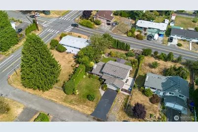 8414 NE 144th Place, Kirkland, WA 98034 - Photo 35