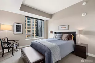 910 Lenora St, Seattle, WA 98121 - Photo 15