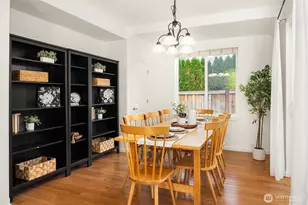 18220 NE 110th St, Redmond, WA 98052 - Photo 9