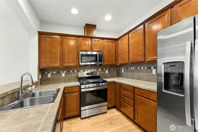 1885 11th Lane NE #1308, Issaquah, WA 98029 - Photo 11