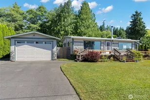 90 Margaret St, Port Ludlow, WA 98365 - Photo 3