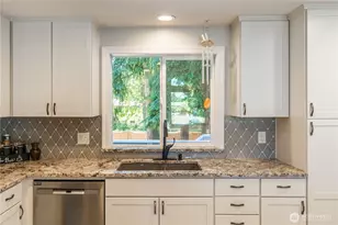 1610 Olympia Ave SE, Renton, WA 98058 - Photo 13