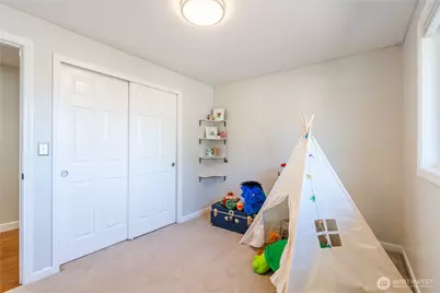 1610 Olympia Avenue SE, Renton, WA 98058 - Photo 17