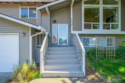 1610 Olympia Avenue SE, Renton, WA 98058 - Photo 3