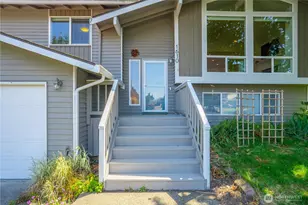 1610 Olympia Ave SE, Renton, WA 98058 - Photo 3