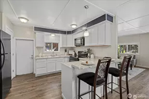 7301 NE 175th St, Kenmore, WA 98028 - Photo 9