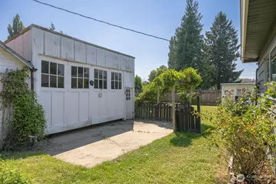 303 Garfield Street, Sumas, WA 98295 - Photo 29