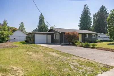 303 Garfield Street, Sumas, WA 98295 - Photo 5