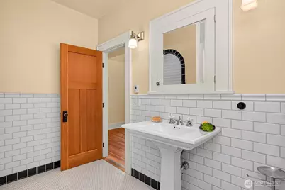 2816 Cornwall Avenue, Bellingham, WA 98225 - Photo 27