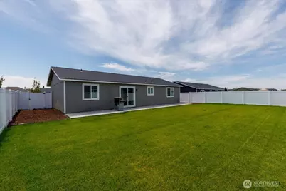 915 E Mt. Adams Street, Othello, WA 99344 - Photo 33