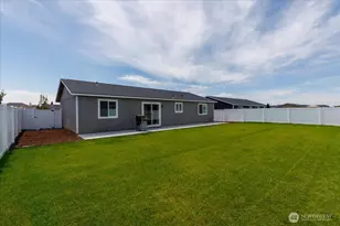 915 E Mt. Adams St, Othello, WA 99344 - Photo 33