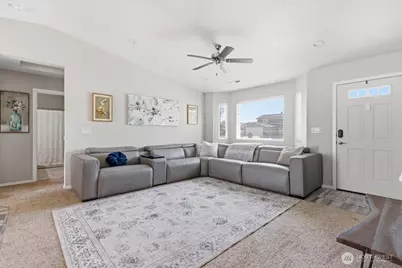 915 E Mt. Adams Street, Othello, WA 99344 - Photo 7