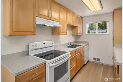 12018 Gibson Road, Everett, WA 98204 - Photo 21