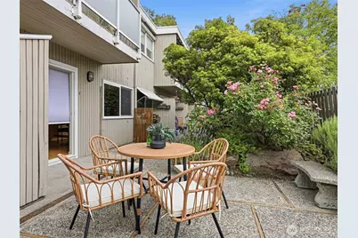 8701 35th Avenue NE #Apt 4, Seattle, WA 98115 - Photo 29