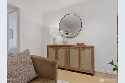 8701 35th Avenue NE #Apt 4, Seattle, WA 98115 - Photo 11