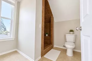 2611 S 135th St, SeaTac, WA 98168 - Photo 3