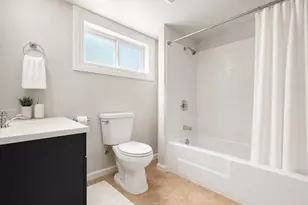 2611 S 135th St, SeaTac, WA 98168 - Photo 9