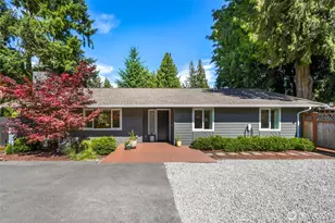 1527 NE 123rd St, Seattle, WA 98125 - Photo 1