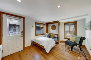 3110 Portage Bay Pl E, Seattle, WA 98102 - Photo 9