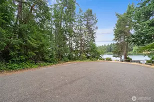10718 Trout Pl, Anderson Island, WA 98303 - Photo 11
