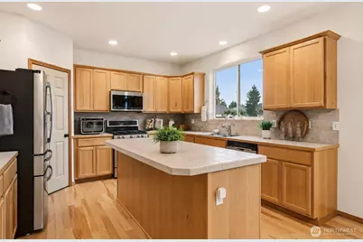 20101 11th Avenue W, Lynnwood, WA 98036 - Photo 7