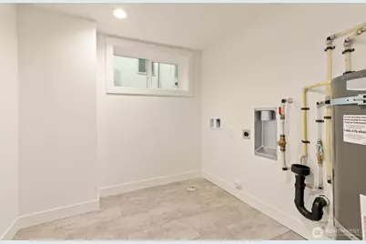 1128 N 77th Street, Seattle, WA 98103 - Photo 31