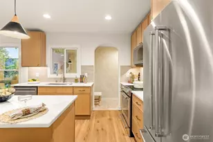 1128 N 77th St, Seattle, WA 98103 - Photo 11