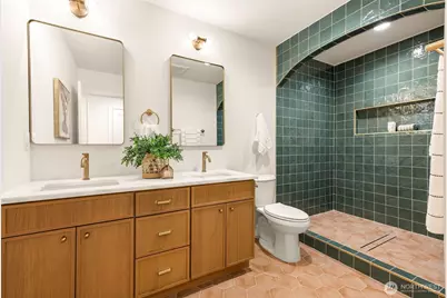 1128 N 77th Street, Seattle, WA 98103 - Photo 17