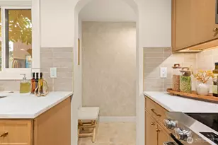 1128 N 77th St, Seattle, WA 98103 - Photo 7