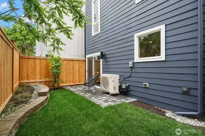 108 29th Avenue E, Seattle, WA 98112 - Photo 15