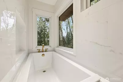 14317 SE 49th Street, Bellevue, WA 98006 - Photo 25