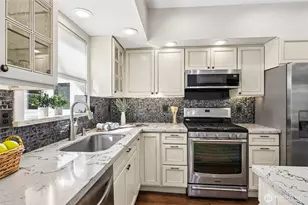 15438 SE 42nd St, Bellevue, WA 98006 - Photo 7