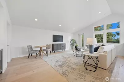 13047 39th Avenue NE #A, Seattle, WA 98125 - Photo 13