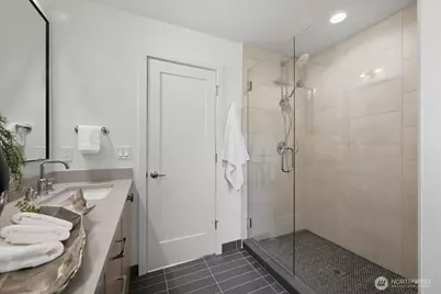 13047 39th Avenue NE #A, Seattle, WA 98125 - Photo 11