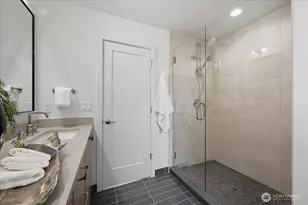 13047 39th Ave NE, Seattle, WA 98125 - Photo 11