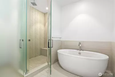 188 Bellevue Way NE #2102, Bellevue, WA 98004 - Photo 17