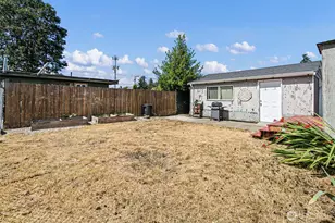 14918 Grant Ave SW, Lakewood, WA 98498 - Photo 13