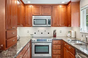 555 4th Ave S, Edmonds, WA 98020 - Photo 13
