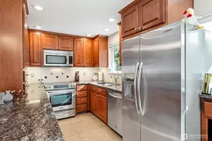 555 4th Ave S, Edmonds, WA 98020 - Photo 9