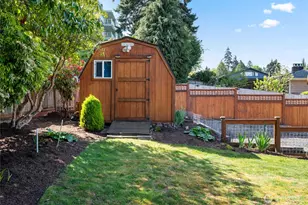 555 4th Ave S, Edmonds, WA 98020 - Photo 29