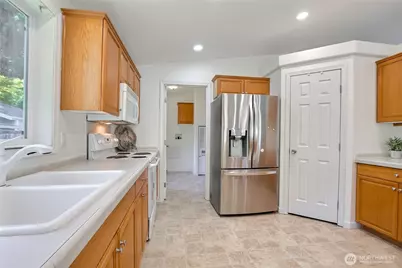 3232 206th Place SE, Bothell, WA 98012 - Photo 11