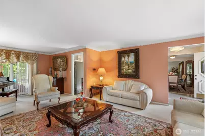 16745 Meridian Avenue N, Seattle, WA 98133 - Photo 5