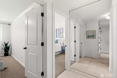 2501 Canterbury Lane E #203, Seattle, WA 98112 - Photo 15
