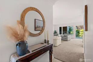 2501 Canterbury Ln E, Seattle, WA 98112 - Photo 3