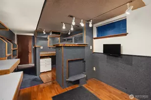 7712 23rd Ave NW, Seattle, WA 98117 - Photo 29