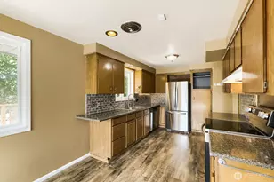 7718 S 120th St, Seattle, WA 98178 - Photo 3