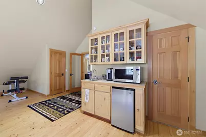 10710 417th Street E, Eatonville, WA 98328 - Photo 29
