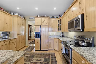 10710 417th Street E, Eatonville, WA 98328 - Photo 13