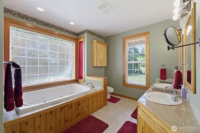 10710 417th Street E, Eatonville, WA 98328 - Photo 19